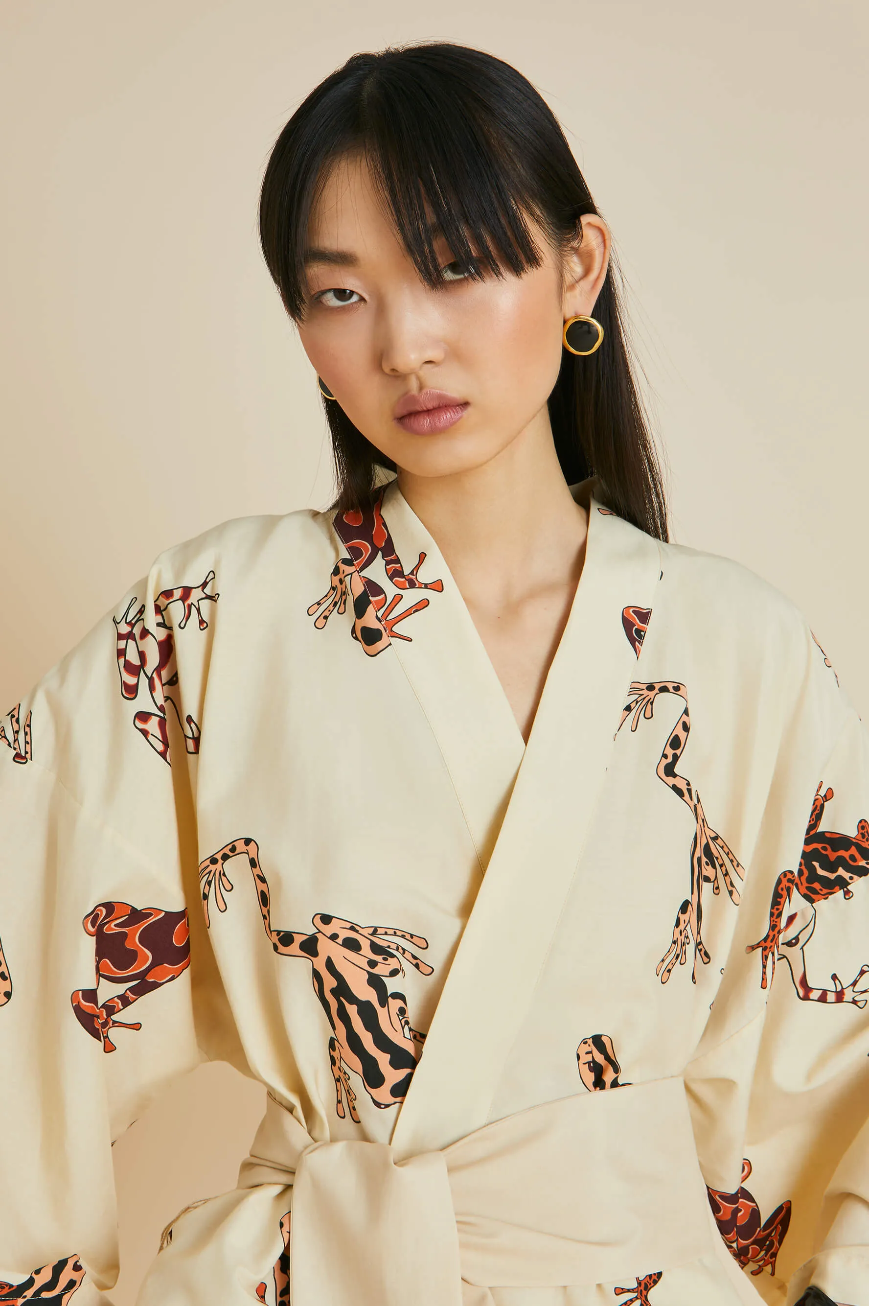 Amaya Hyades Cream Frog Robe in Cotton-Silk