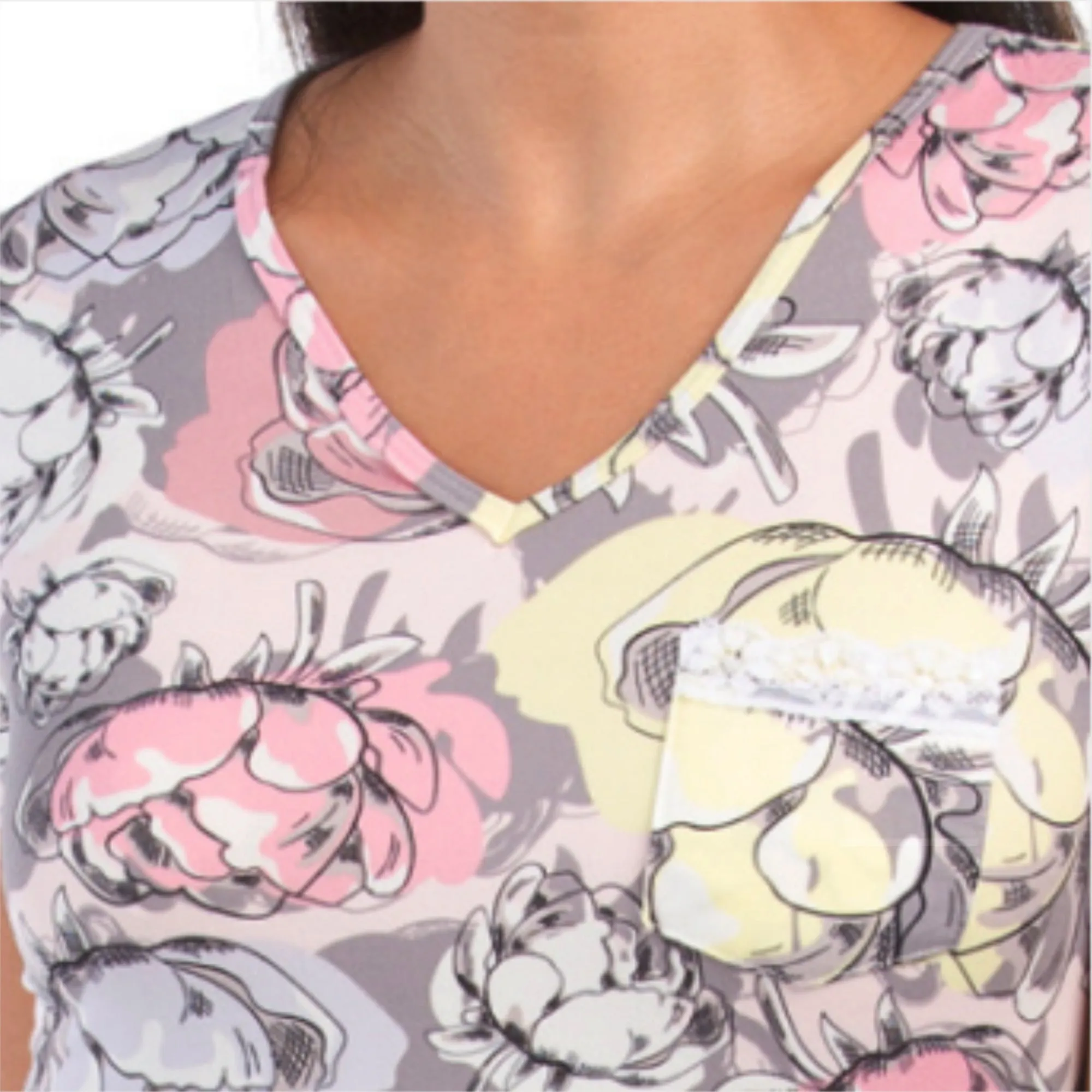 JOAN VASS Women's 2-Pc Super Soft Floral Print Lace Trim Pj Tee & Capri Pajama Set