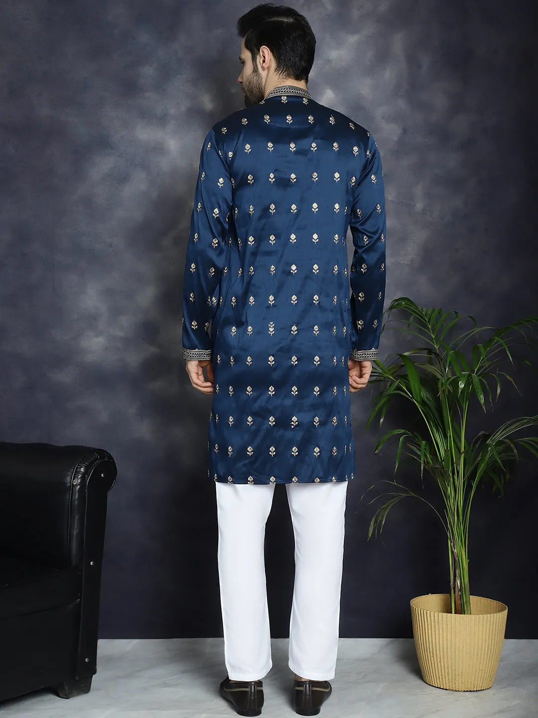 Men'S Navy Blue Chikankari Embroidered Kurta With Pyjama
