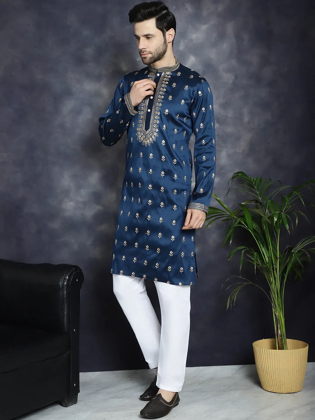 Men'S Navy Blue Chikankari Embroidered Kurta With Pyjama