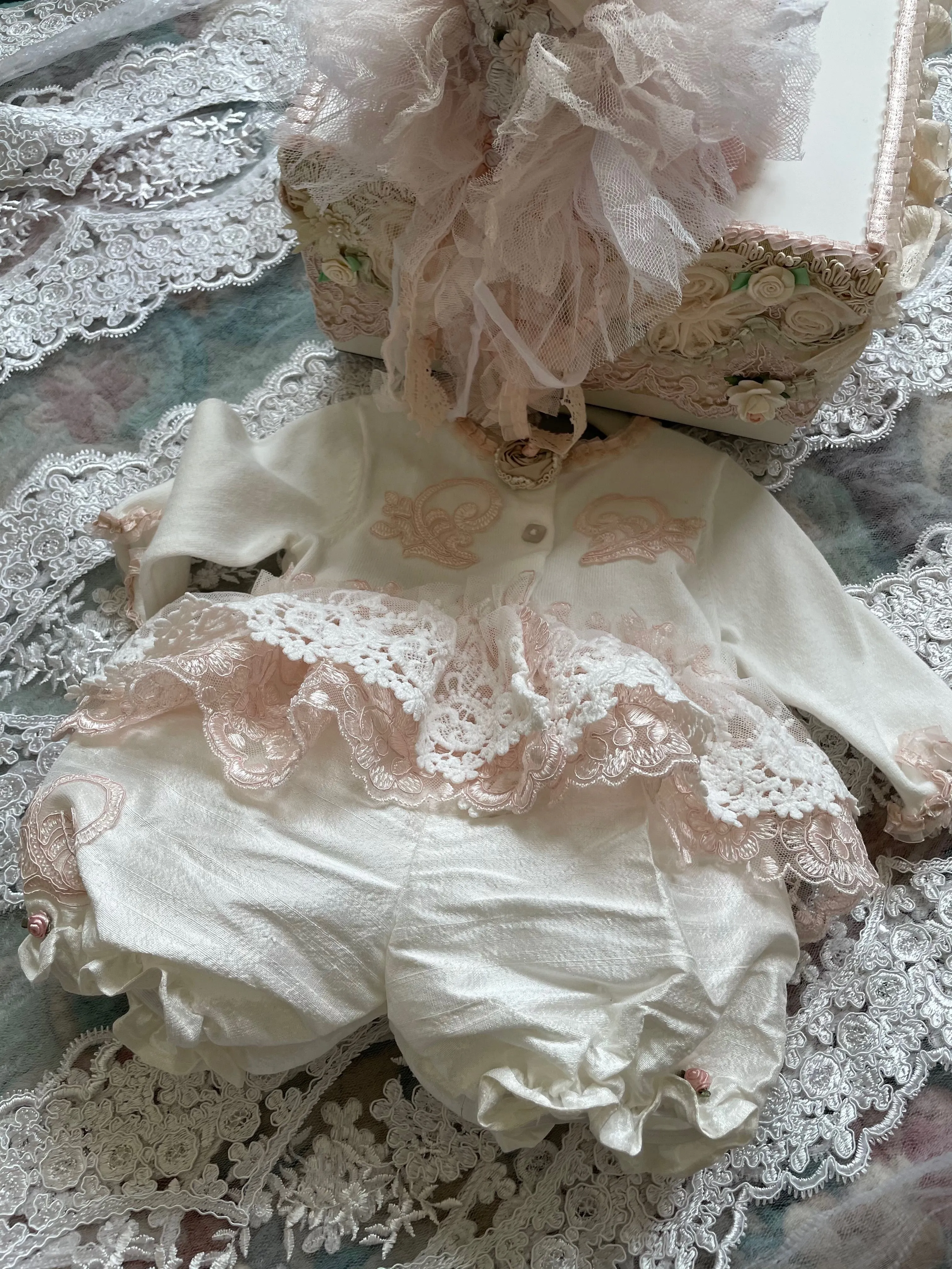 Sweater and Pantaloon Set