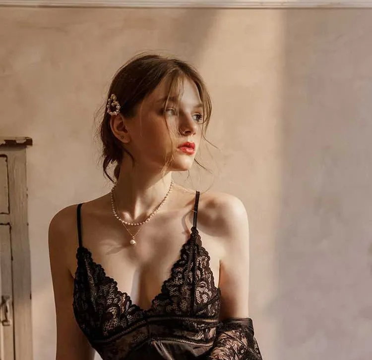 VenusFox Sexy Nightdress Lace Nightgown Women's Lingerie Backless Lace V-neck Nightwear Imitate Ice Silk Night Dress Homewear for Female